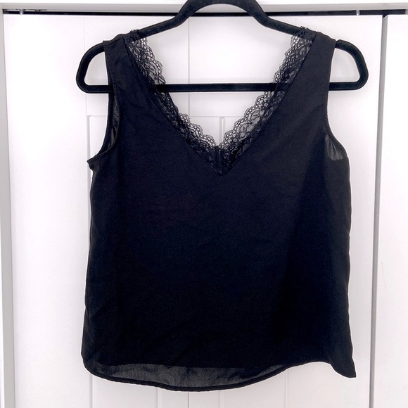SHEIN Tops - SHEIN V-neck Camisole with Lace Trim | Size XS